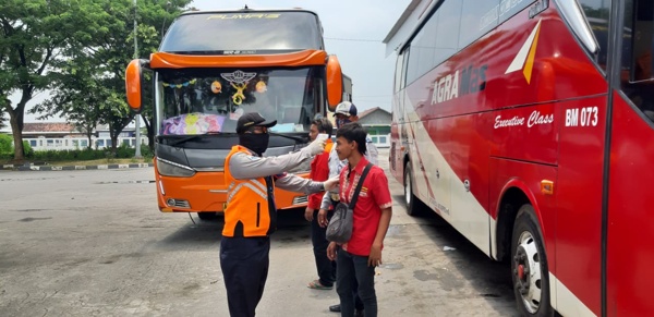 Ribuan Perantau Pulang Kampung ke Wonogiri, Dokter Ini Minta Anies Karantina Jakarta